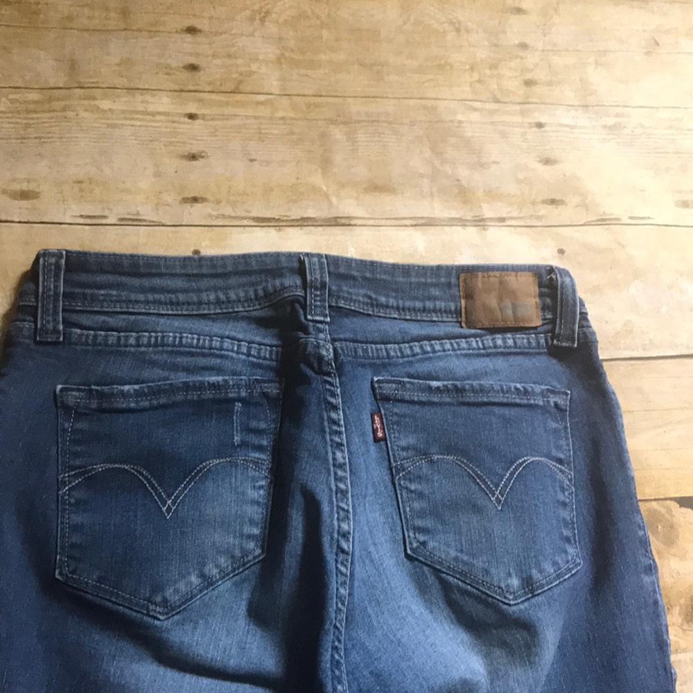 LEVIS JEANS - Picture 8 of 10